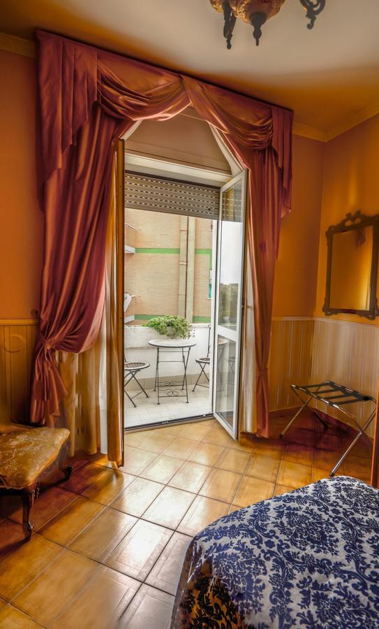 Hotel Hillary House à Fiumicino Extérieur photo