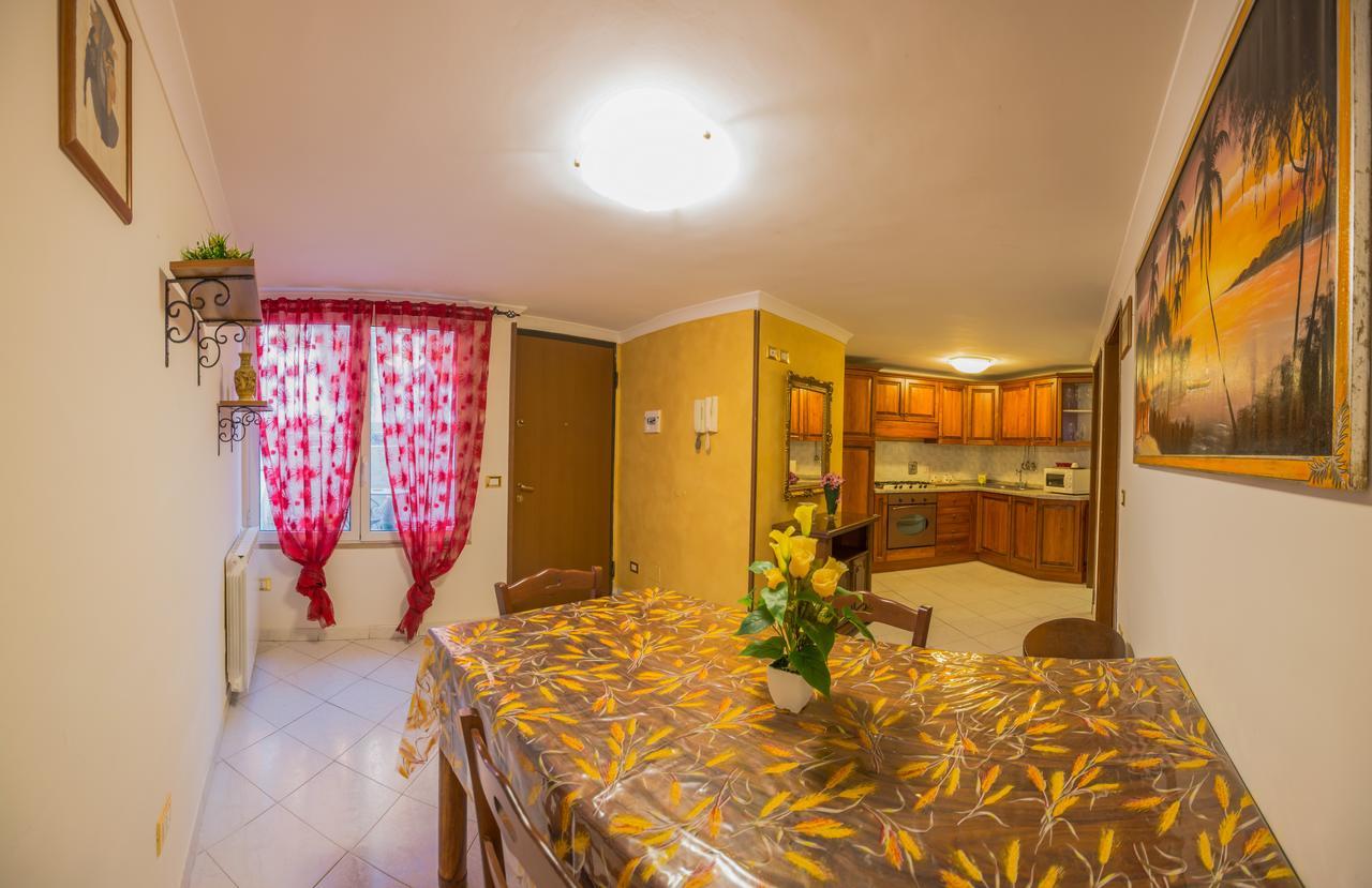 Hotel Hillary House à Fiumicino Extérieur photo